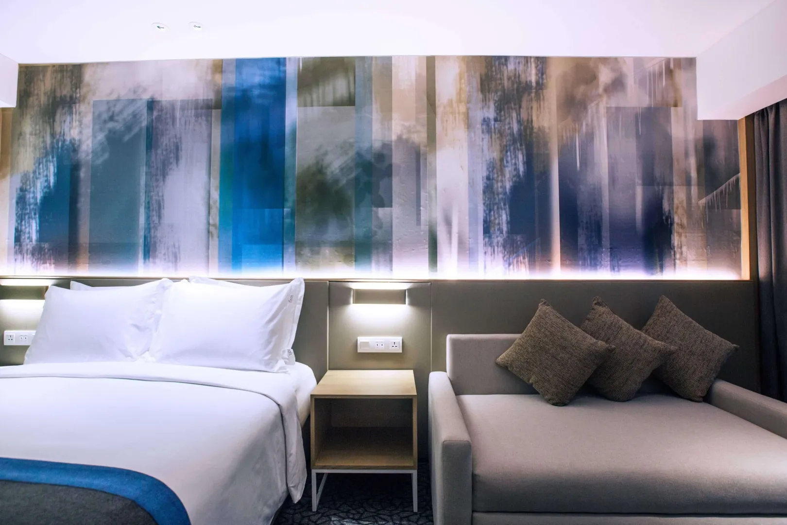 NWR 홀리데이 인 1 퀸 침대 소파 베드 스탠다드 룸